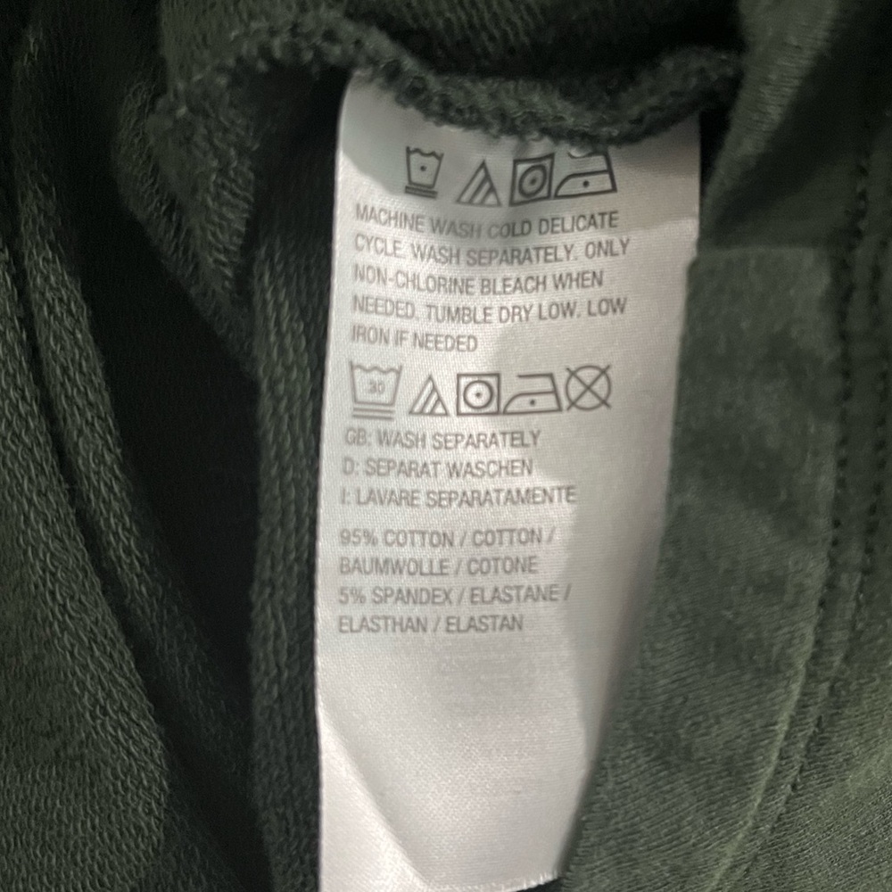 D & co active Relaxed Long Sleeve Crewneck Top in Green, size 1X - Picture 6 of 6